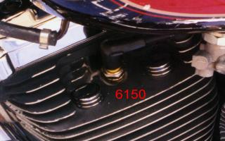 6000 Series Headbolt covers on bike